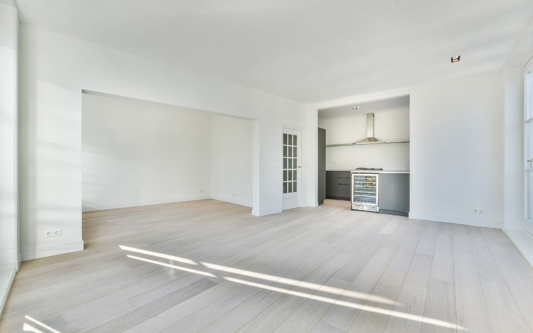 Pintar una casa para hacerla grande (1) (1)-min Javea